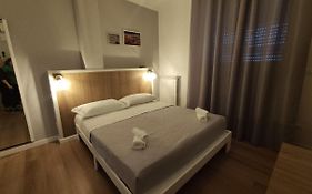 Loremi Rooms